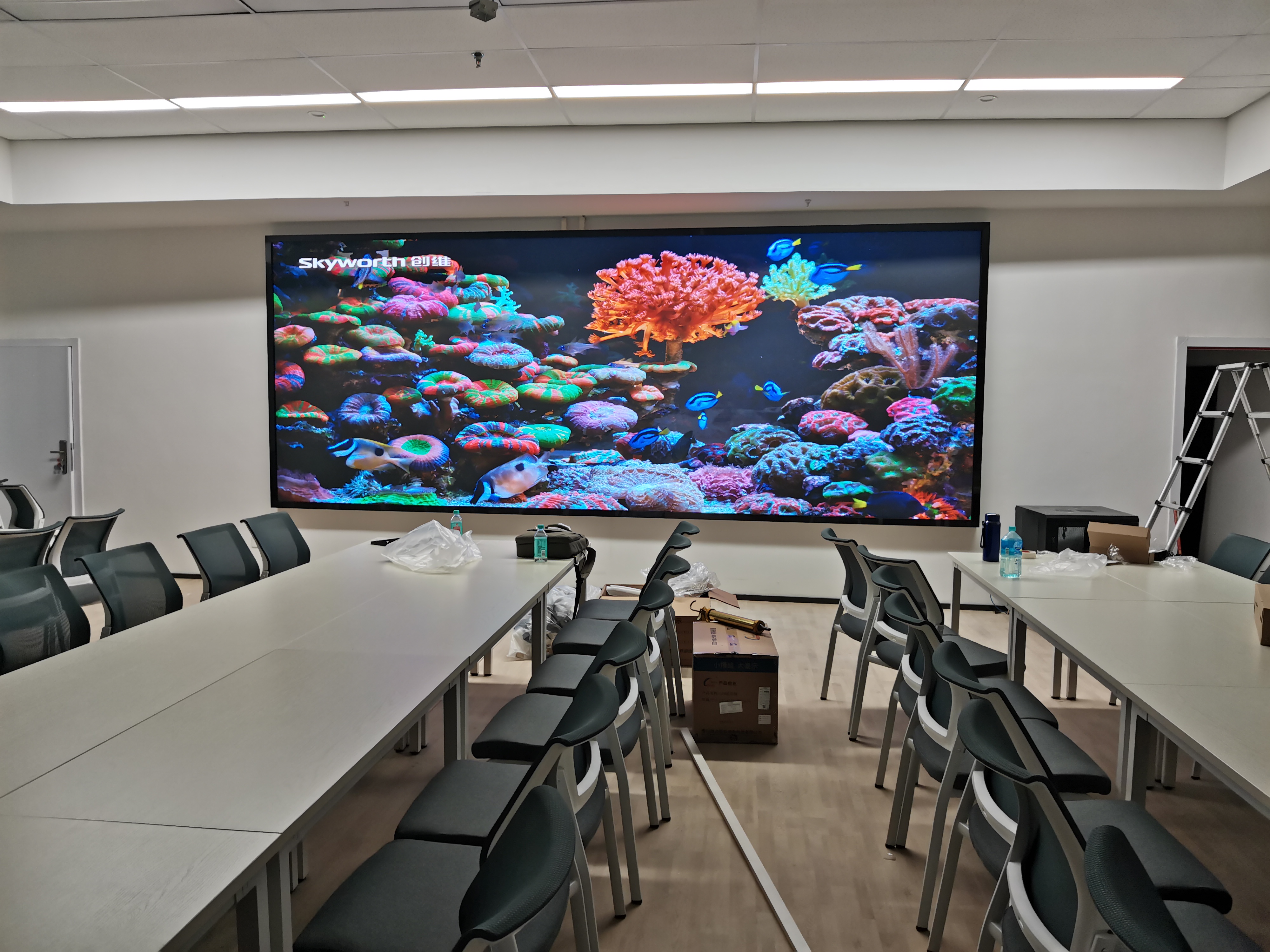 P2.0室內(nèi)全彩