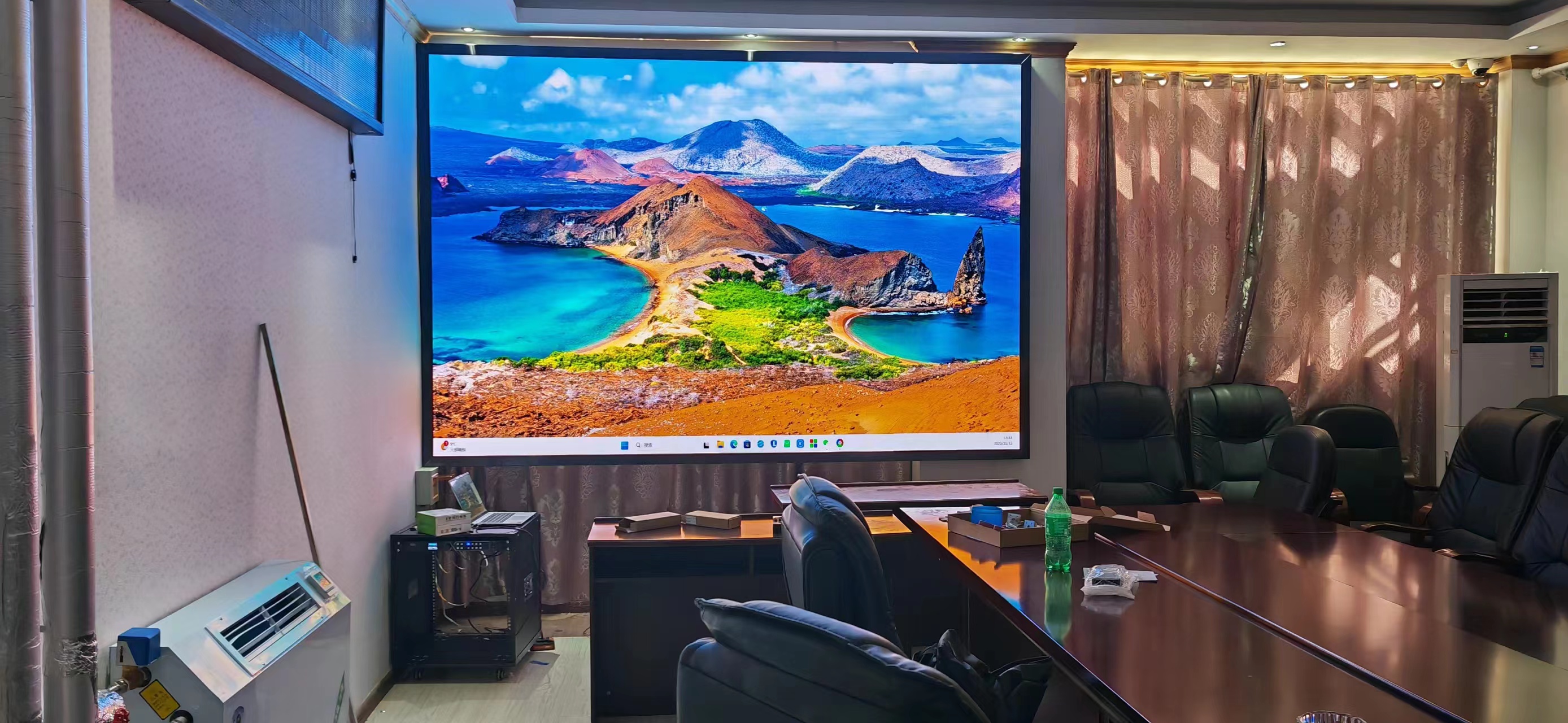 室內(nèi)P1.8全彩